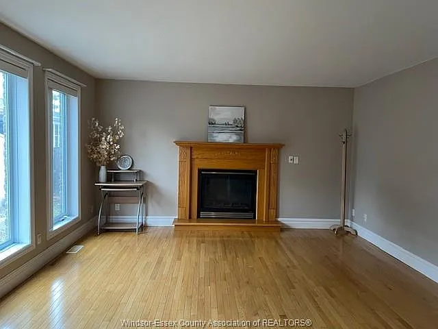 480 Bartlet Dr — Photo 4