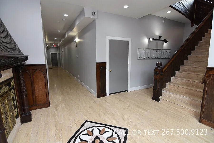 Available 10/5 Beautiful 1 Bedroom in Fishtown! — Photo 4