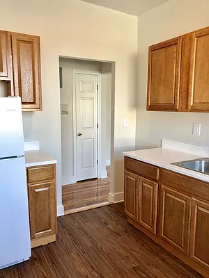 Rented by New Age Realty Group | media 10