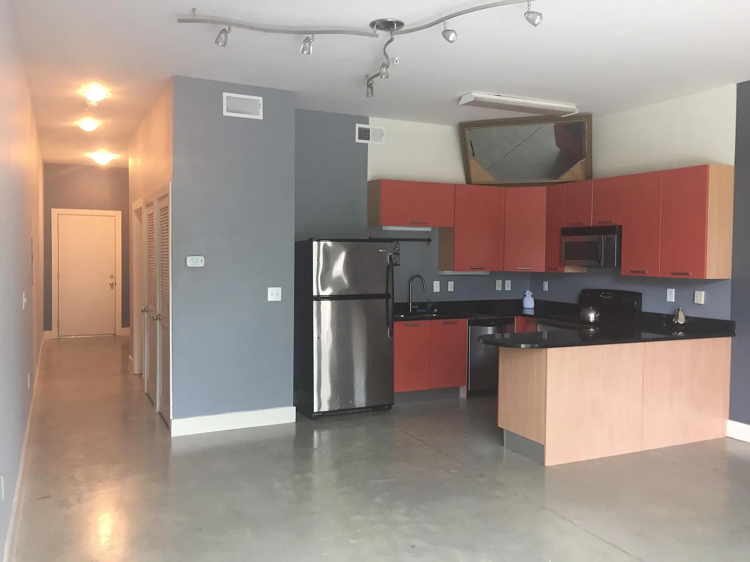 89 Mangum St SW — Photo 1