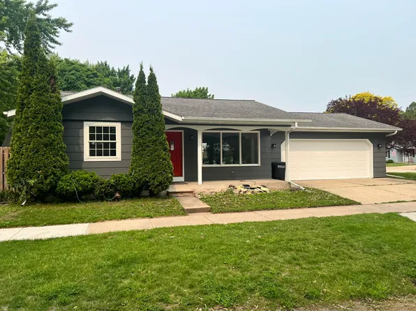 815 Bauman St, Oshkosh, WI 54902