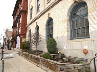 225 Arch St APT 32, Philadelphia, PA 19106