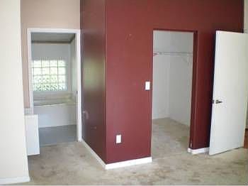 3rd image of 370 NE 213 St-san Simeon Homes