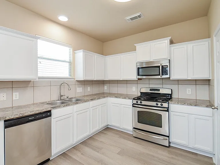 4127 Chablis Ridge Ct — Photo 11