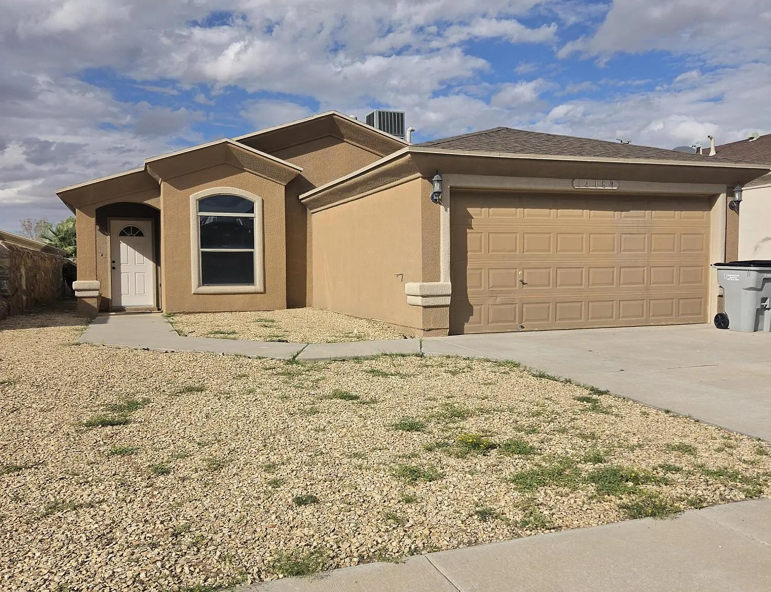 3 bed, 2.0 bath, 1299 sqft, $1,600 — Photo 1