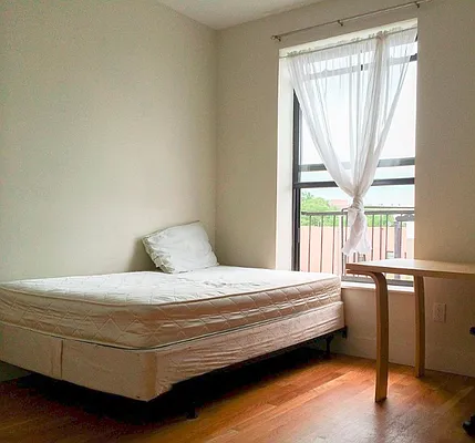 Rented by TheRealEstateCompany.com LLC | media 42