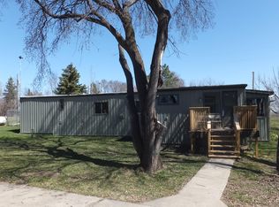 5472 Huff St, Mandan, ND 58554