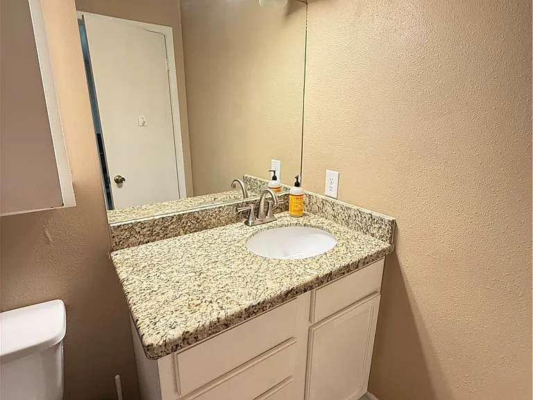 1609 Lemon Tree Ln — Photo 15