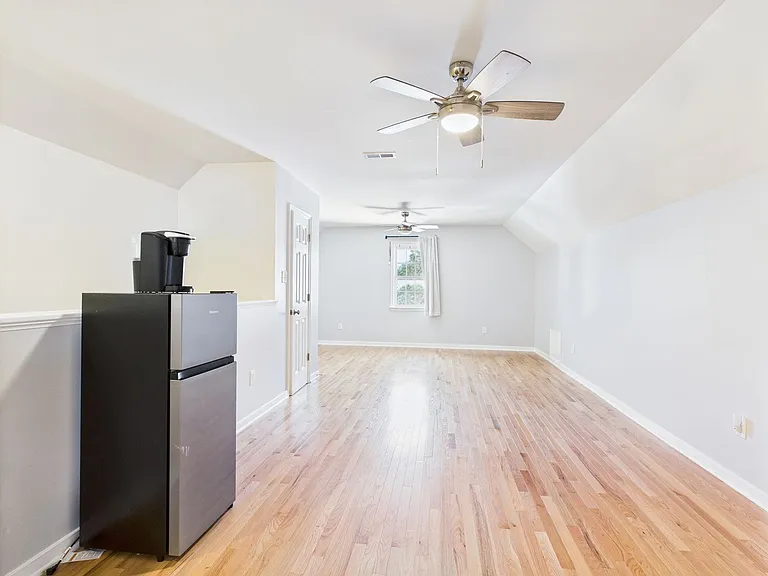 12017 Hunton Crossing Pl — Photo 32