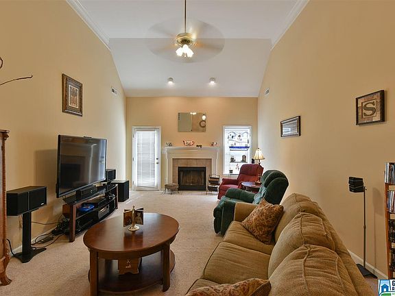4th image of 4429 Canterbury St