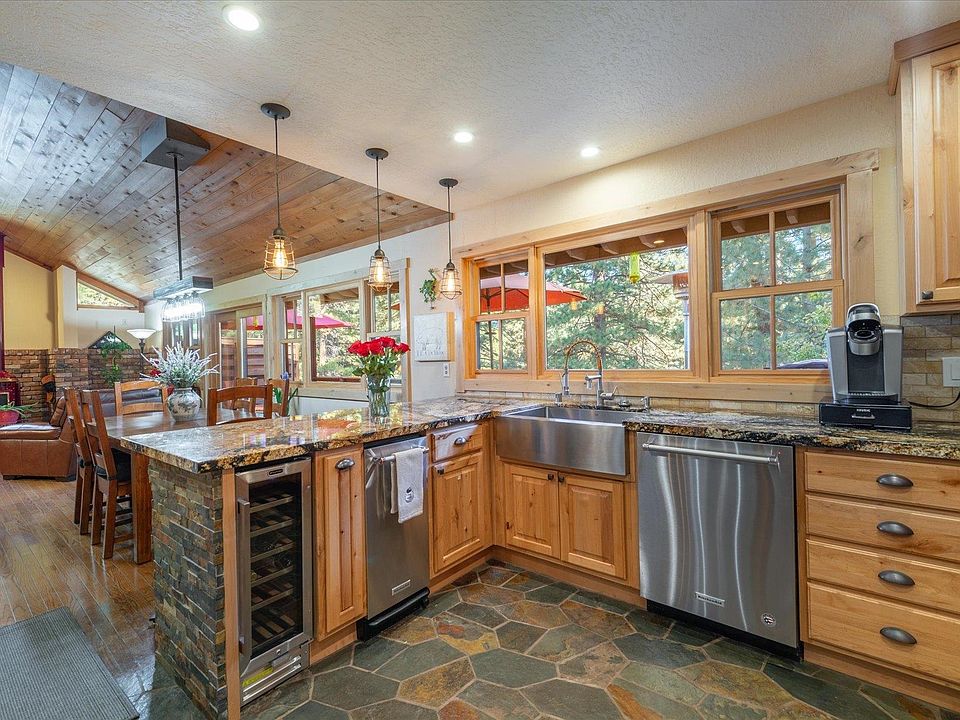 1st image of 10620 Palisades Dr