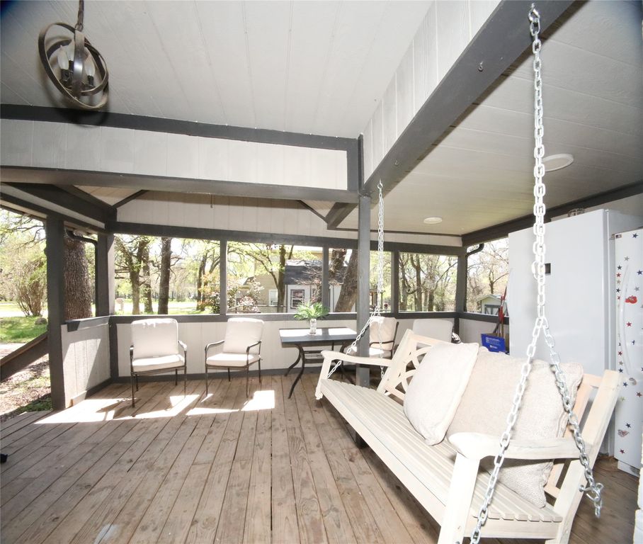 Apartment in Springtown - View 3