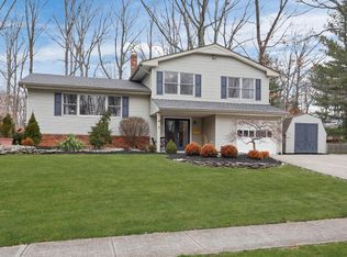 4 Colonial Dr, Matawan, NJ 07747