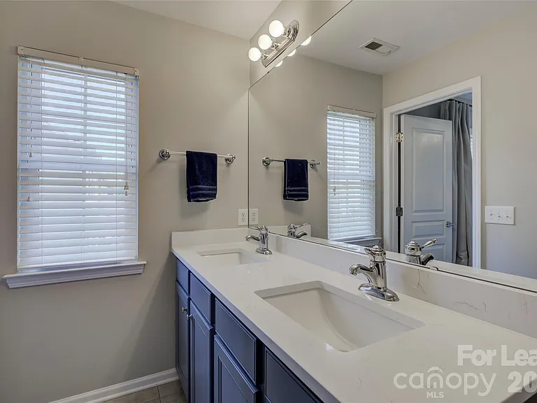 629 6th Baxter Xing — Photo 34