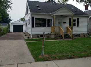 2504 Garfield Ave, Bay City, MI 48708