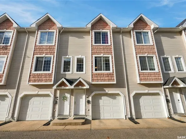 UNIT 40-243 Herold TERRACE, Saskatoon, SK S7V 1J5