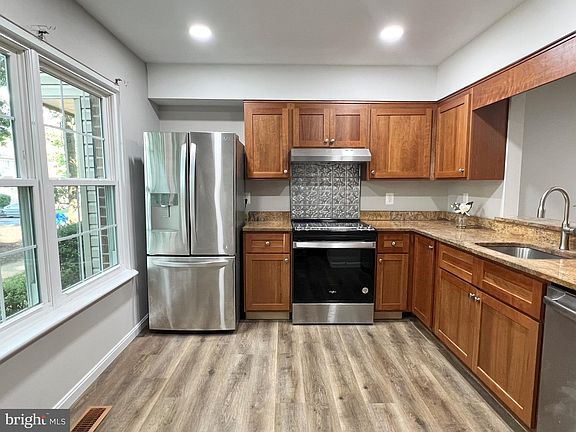 4th image of 18962 Grotto Ln