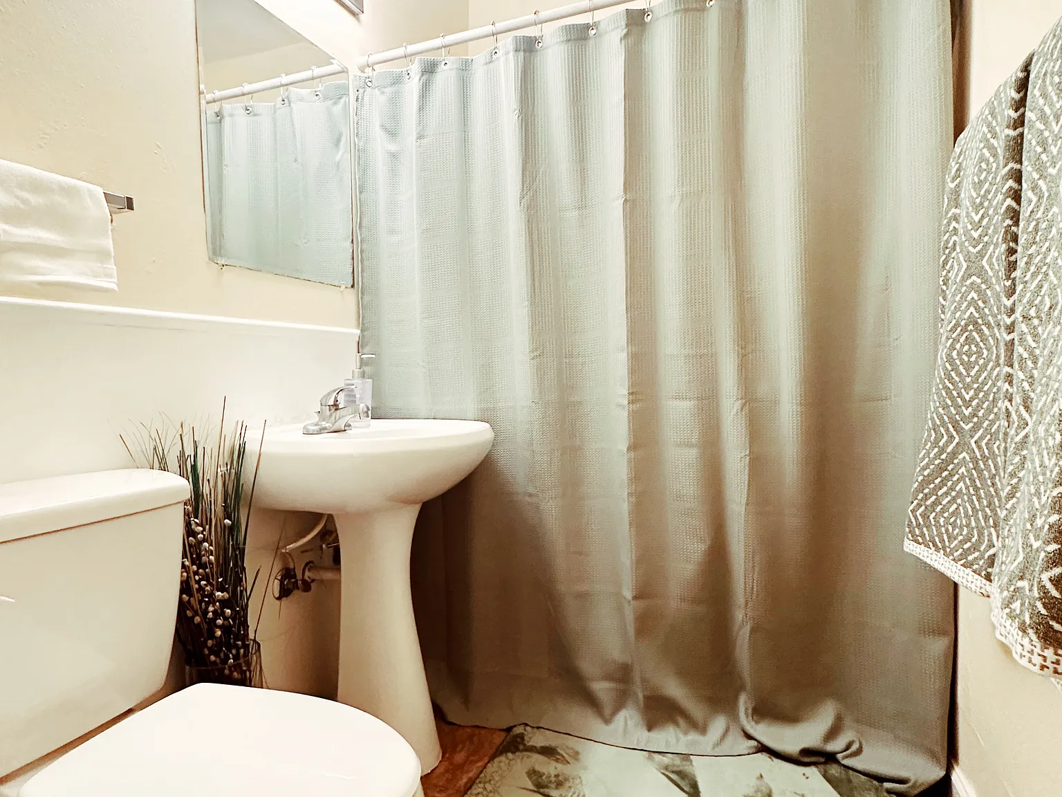 Studio, 450 sqft, $1,850 — Photo 2