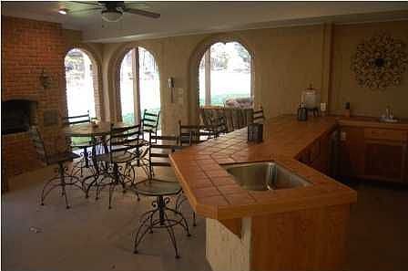 2nd image of 19 Majestic Oaks Dr
