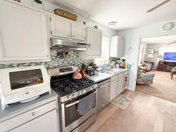 5th image of 4 Rutledge Rd
