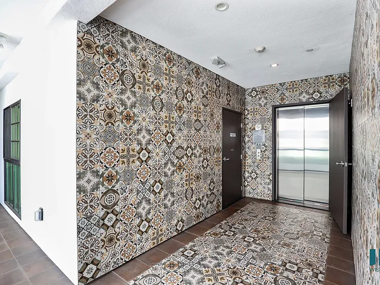 1339 N Formosa Ave #A304 — Photo 32