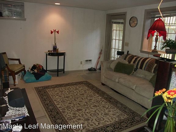 2nd image of 2126-B Dexter Ave N