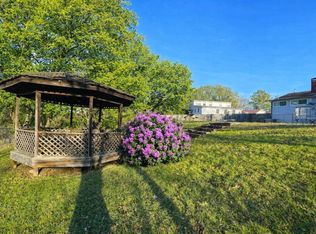 115 Dummitt Ave, Fayetteville, WV 25840