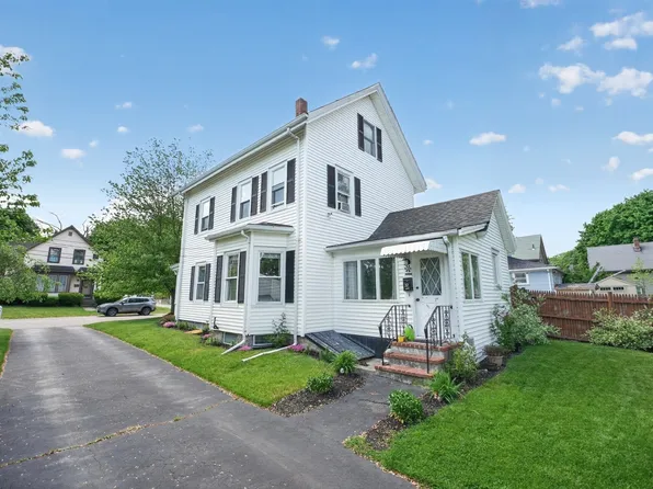 32 Grant Ave, Brockton, MA 02301