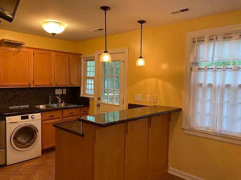 1519 Greenville Ave — Photo 13
