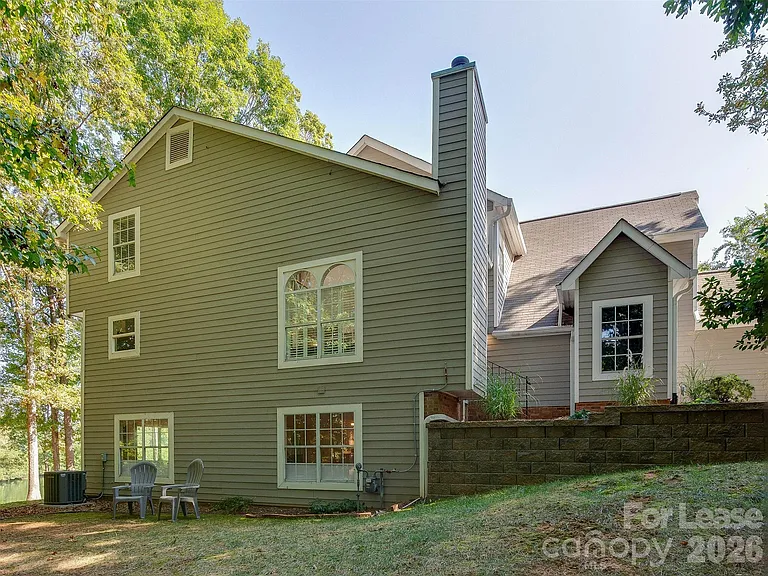 9006 Saint Thomas Ln — Photo 45