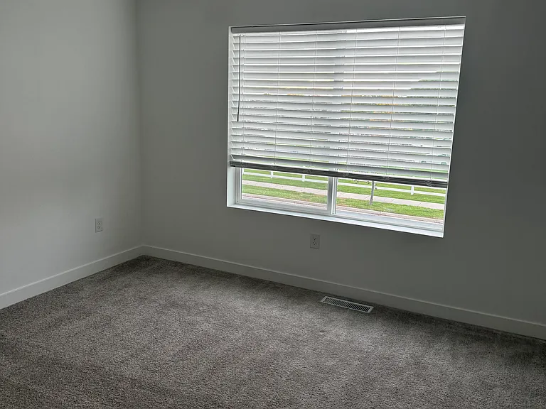 49 N Viola Dr #49 — Photo 3