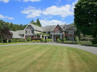 18 Horseshoe Bend Rd, Mendham, NJ 07945