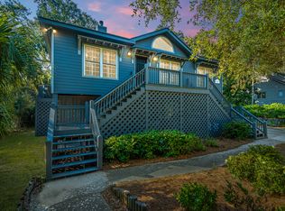 41 Pender Ln, Edisto Island, SC 29438