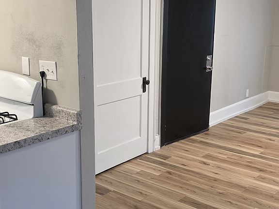 2nd image of 1230 Auburn Ct APT 4
