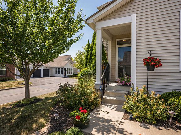 3rd image of 4718 Clubpark Dr #15-471