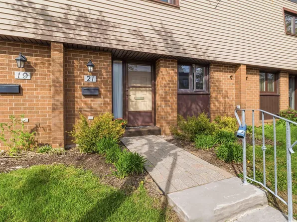 21 Forestside Cres, Halifax, NS B3M 1M5