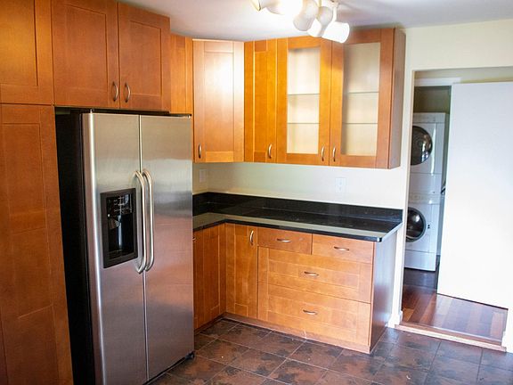 5th image of 11305 Commonwealth Dr #11305