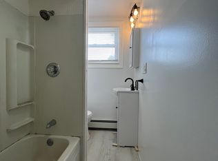 108 Hazel St FLOOR 2, Pawtucket, RI 02860