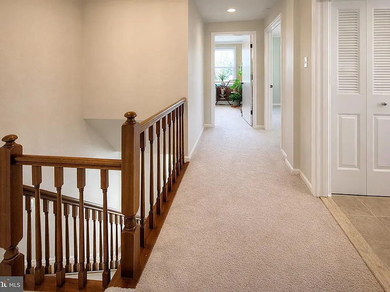 708 Kings Croft — Photo 26