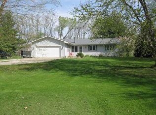 13601 W Clark Rd, Glasford, IL 61533