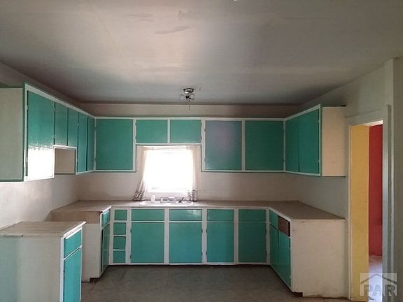 5th image of 328 E Corona Ave
