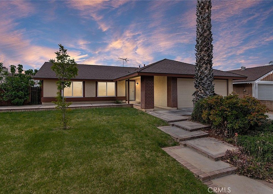 1st image of 23303 Park Lane Ct