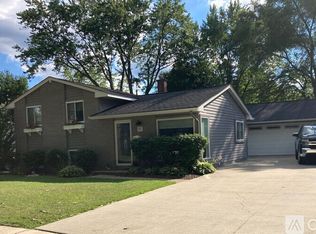 747 Bird Song Dr, Milford, MI 48381