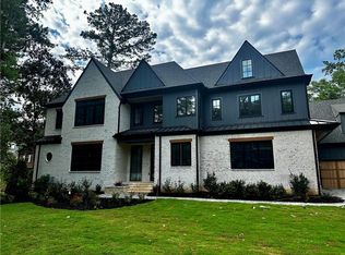 180 Thompson Pl, Roswell, GA 30075