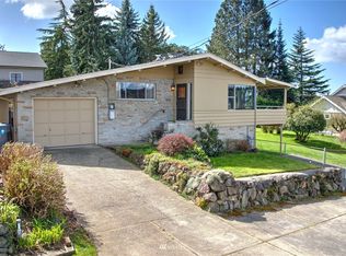1113 N 38th St, Renton, WA 98056