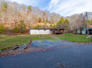 176 McQueen Hollow Rd, Johnson City, TN 37601