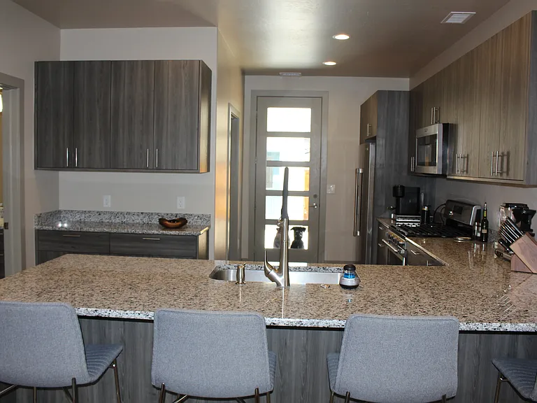 1017 Fooses St — Photo 6