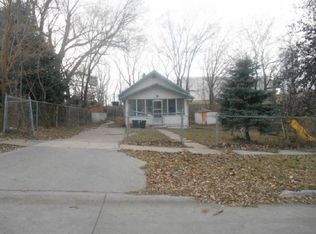 3906 S 27th St, Omaha, NE 68107