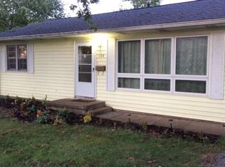 104 N High St, Carterville, IL 62918