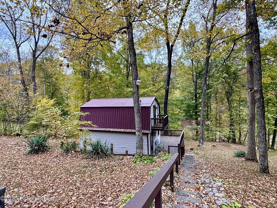 1st image of 1074 Lake Of The Woods Loop